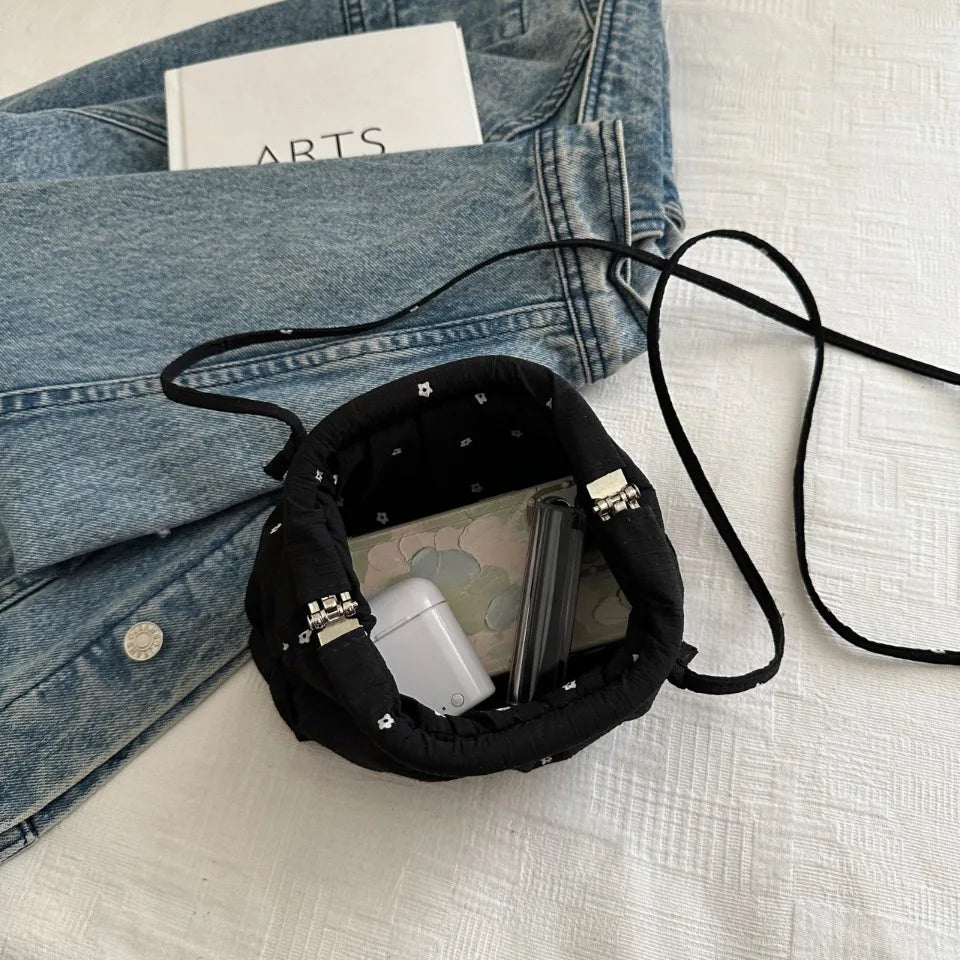 Flower Drawstring Crossbody Bag Sweet Korean Sle Fre Lazy Dot Print Single Shoulder Cloud Bag Summer 2025 Urban Simple Soft Bag